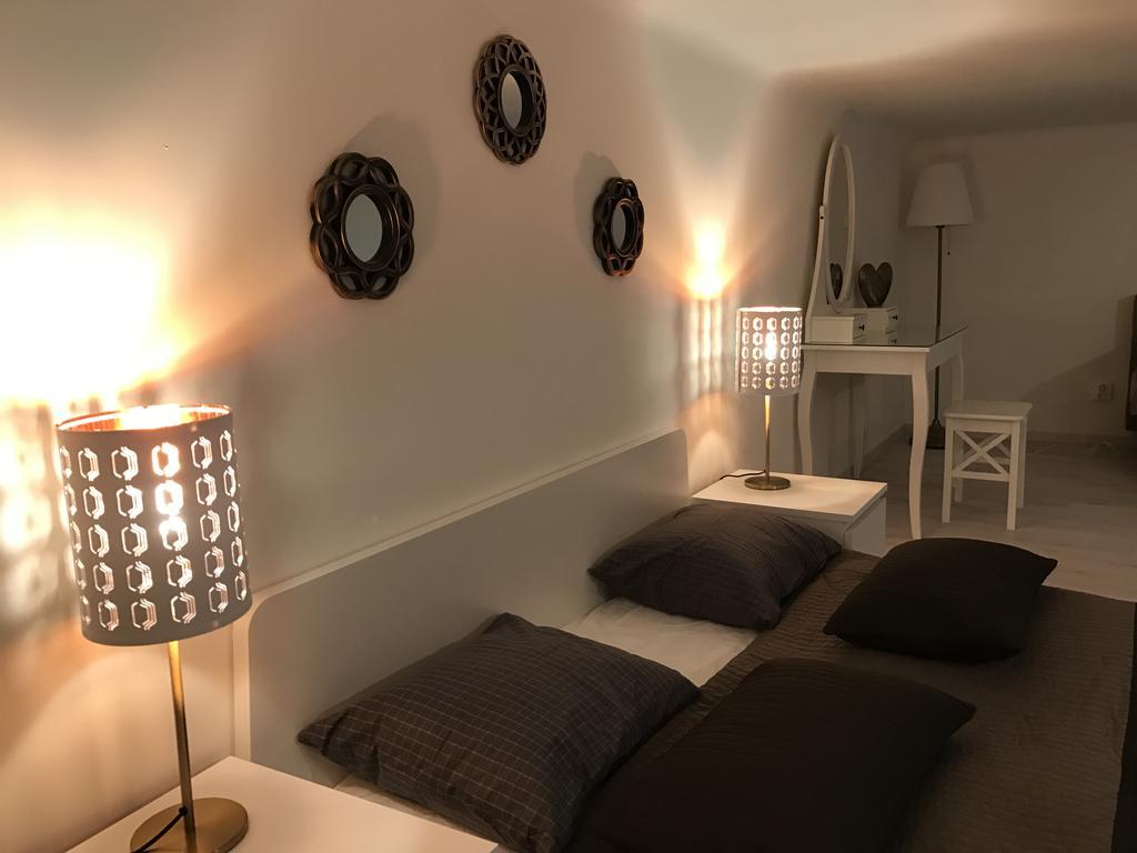 Goldcentral Apartment Gozsdu Budapest Esterno foto