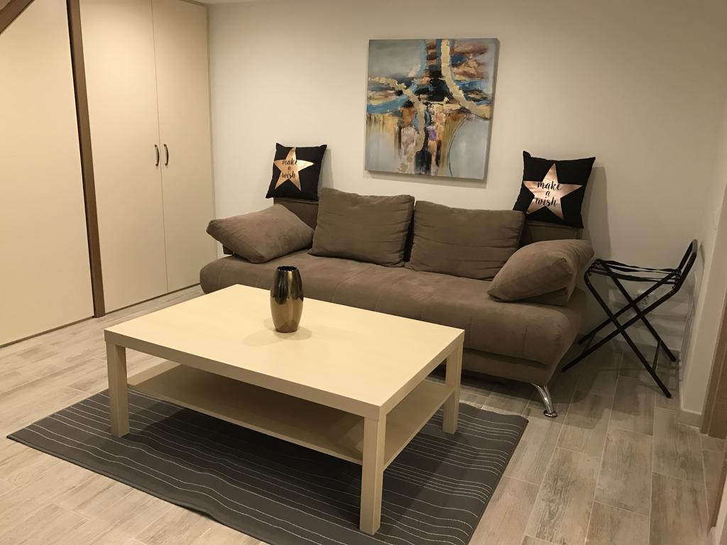 Goldcentral Apartment Gozsdu Budapest Esterno foto
