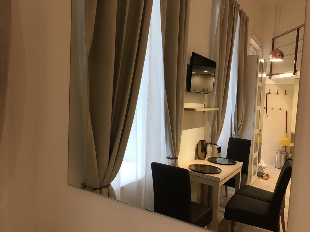 Goldcentral Apartment Gozsdu Budapest Esterno foto