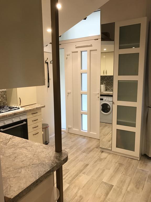 Goldcentral Apartment Gozsdu Budapest Esterno foto