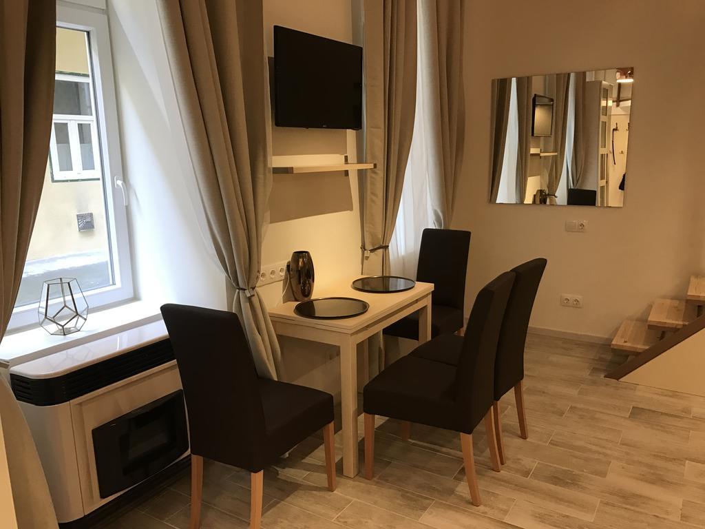Goldcentral Apartment Gozsdu Budapest Esterno foto