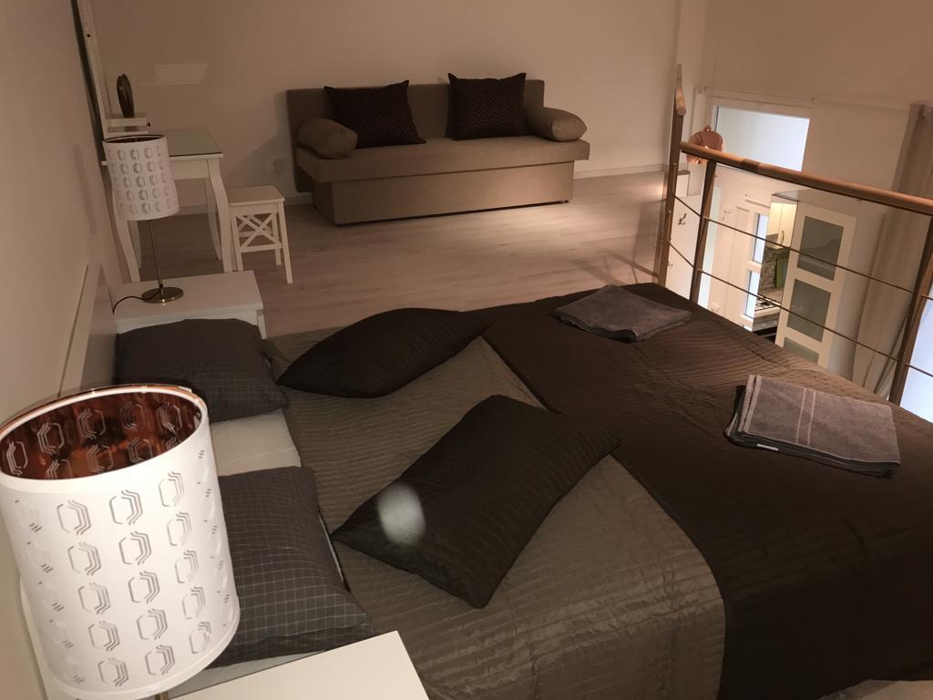 Goldcentral Apartment Gozsdu Budapest Esterno foto